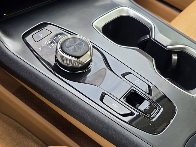 Used 2024 Lexus RZ 300e Premium w/ Accessory Package (Z1) image 18