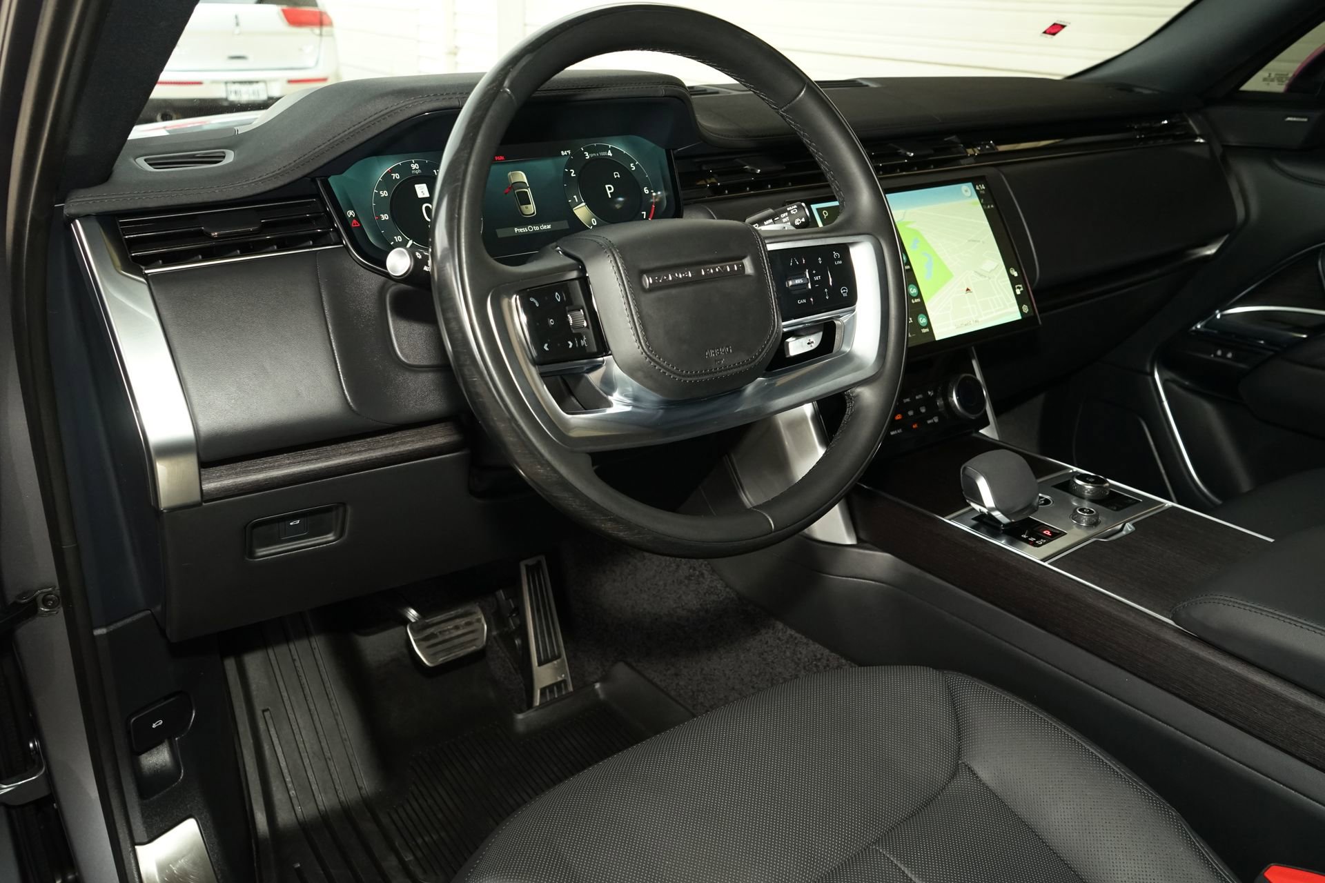 Used 2023 Land Rover Range Rover SE AWD/4WD image 8