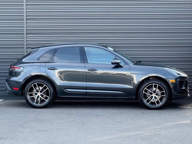 Certified 2026 Porsche Macan AWD/4WD image 8