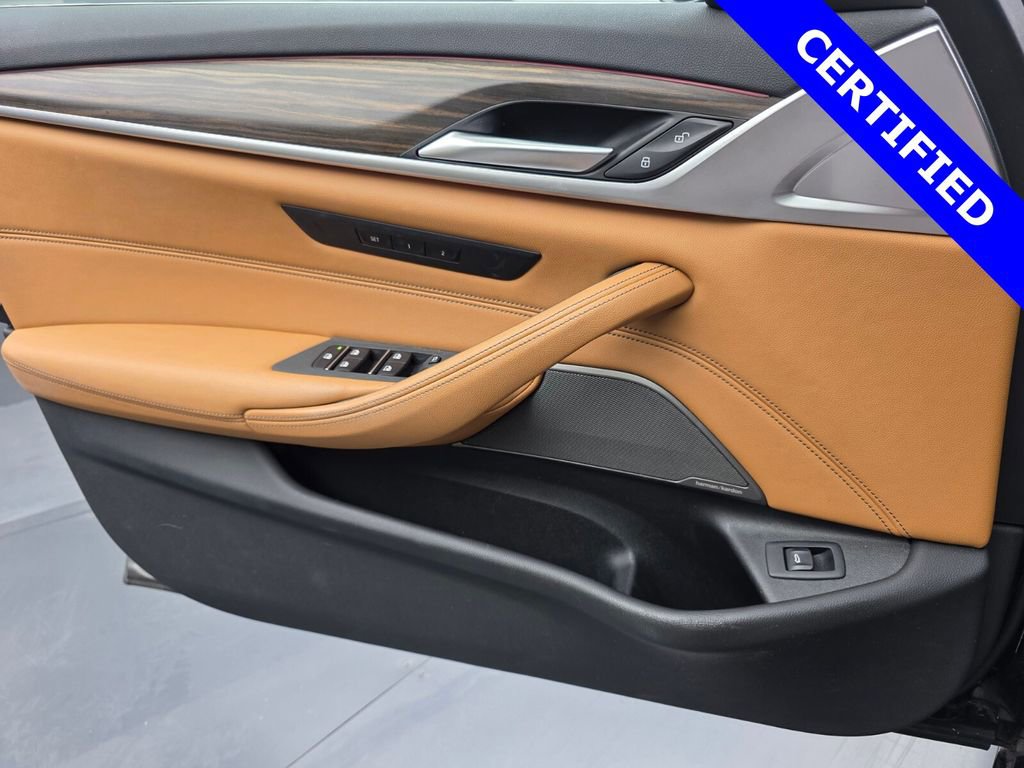 Certified 2023 BMW 530i xDrive w/ Premium Package image 27