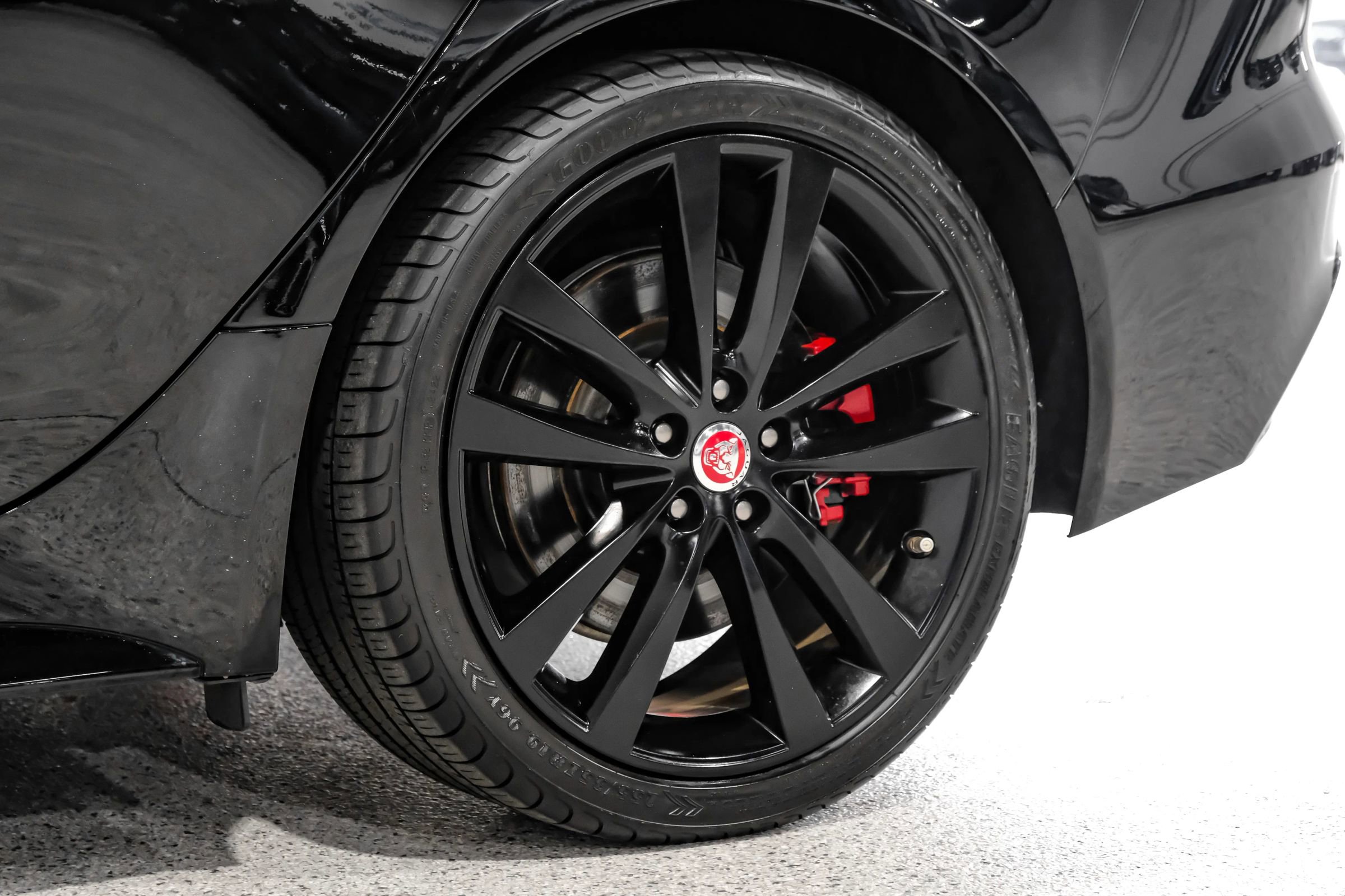 Used 2020 Jaguar XE R-Dynamic S AWD/4WD image 75