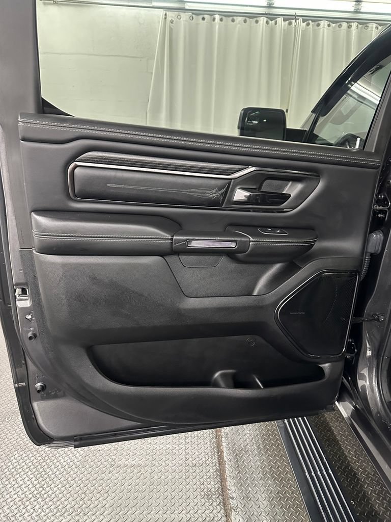 Used 2022 RAM 1500 Limited AWD/4WD image 21