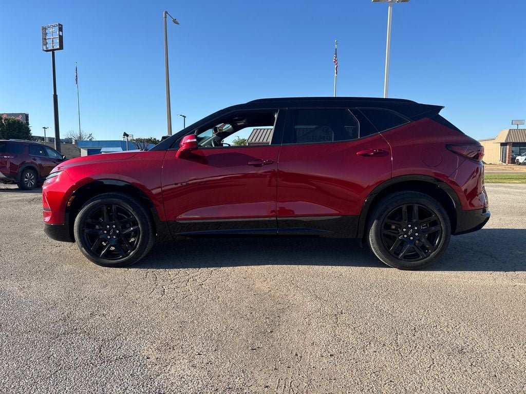 Used 2024 Chevrolet Blazer RS w/ Driver Confidence II Package FWD image 3