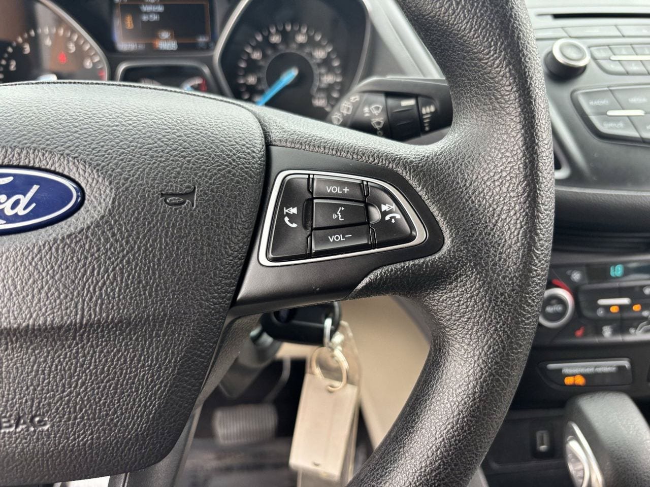Used 2018 Ford Escape SE FWD image 28