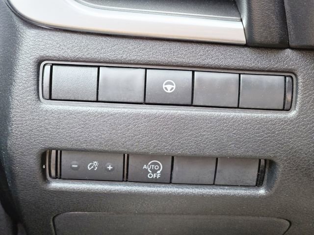 Certified 2023 Nissan Rogue SV image 20