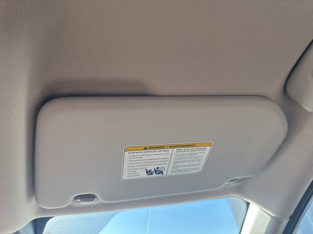 Used 2025 Nissan Rogue SV image 18