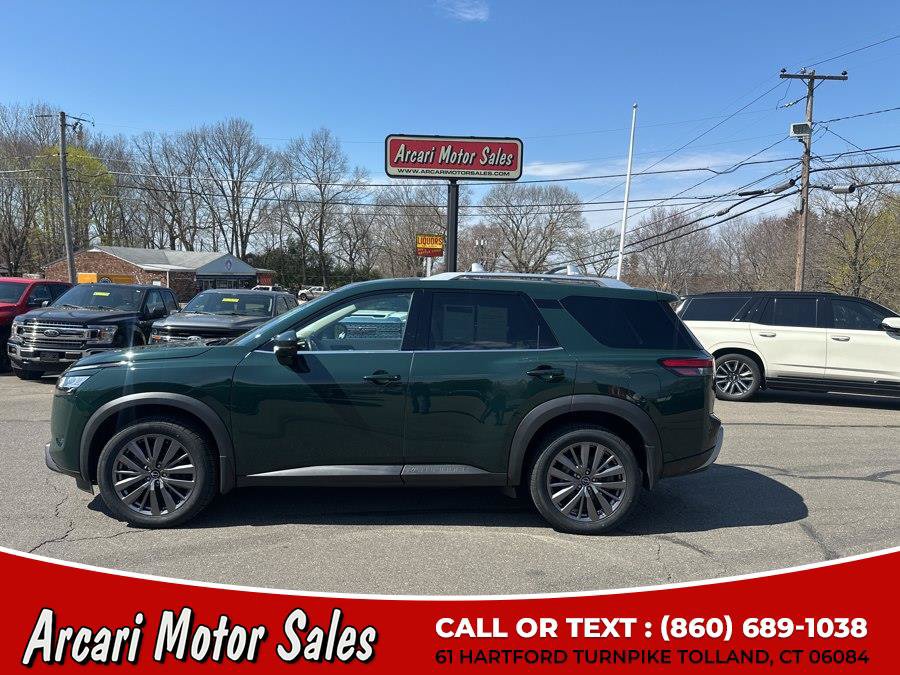 Used 2023 Nissan Pathfinder SL w/ SL Premium Package AWD/4WD image 2