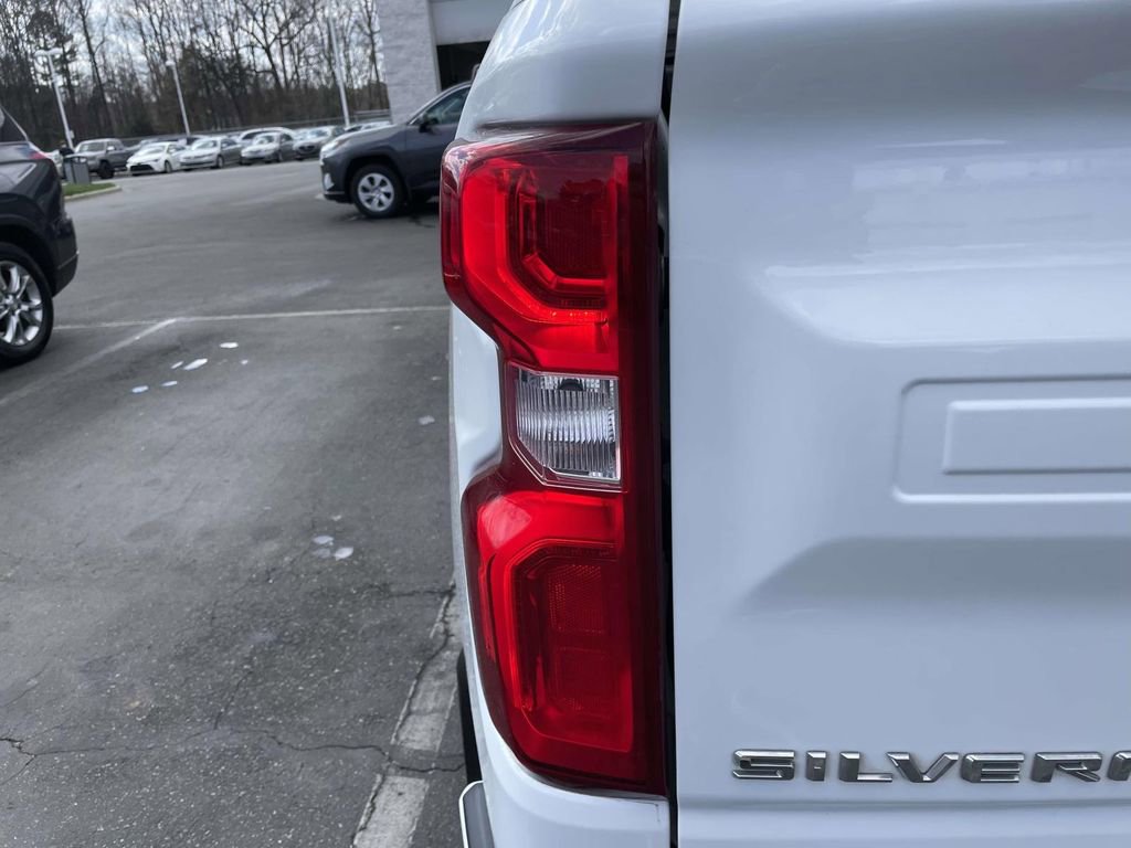 Used 2021 Chevrolet Silverado 1500 RST image 19