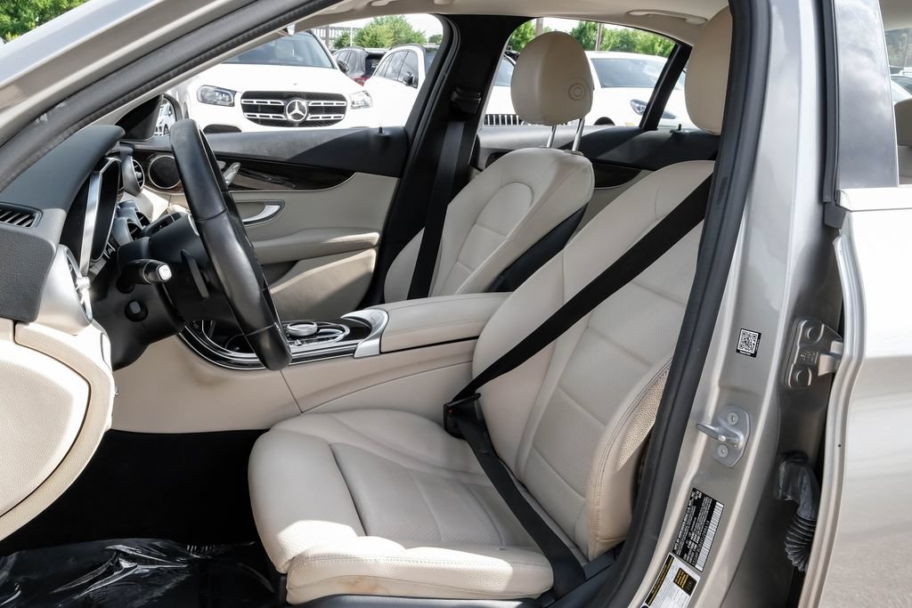Used 2019 Mercedes-Benz C 300 Sedan image 30
