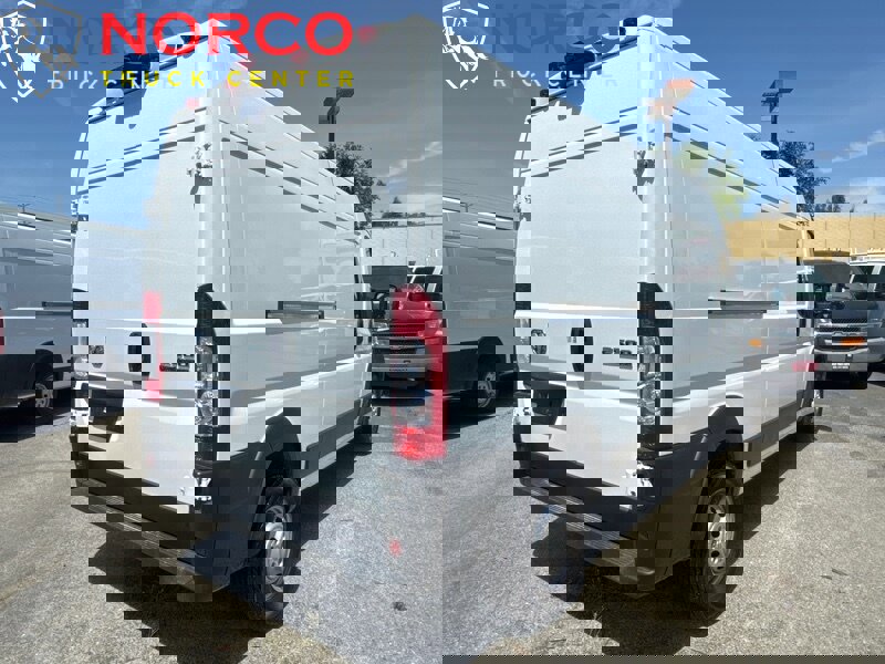 Used 2023 RAM ProMaster 2500 image 12