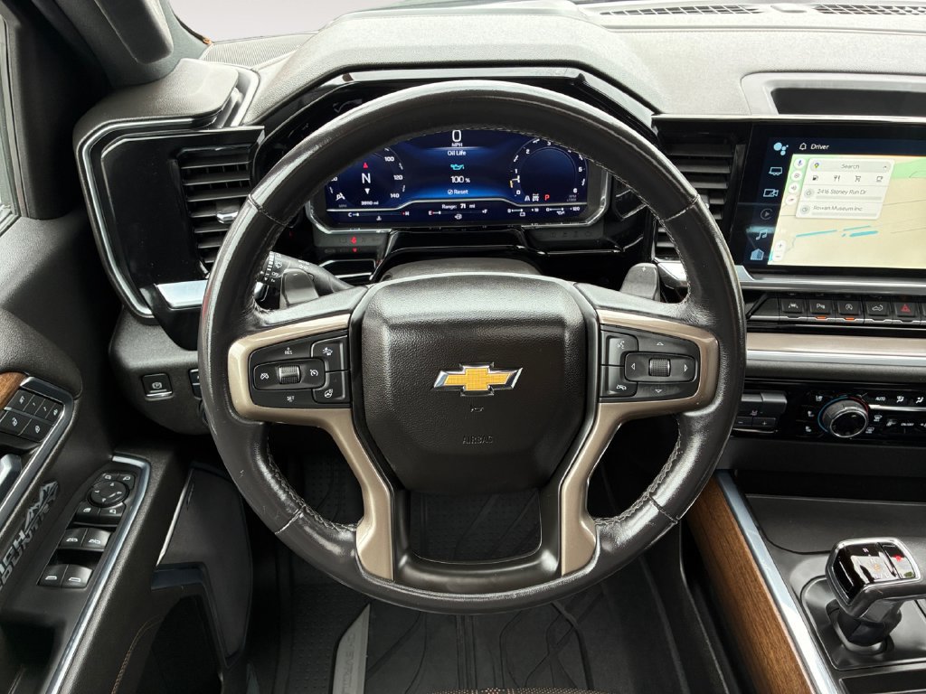 Used 2022 Chevrolet Silverado 1500 High Country w/ High Country Premium Package AWD/4WD image 12