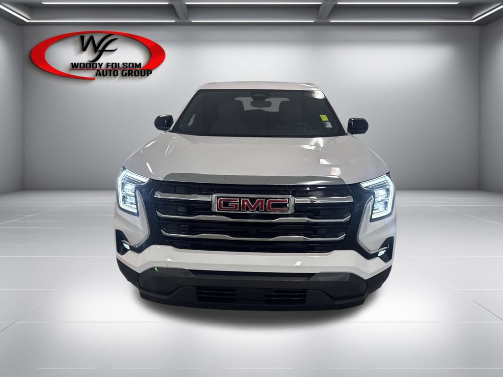New 2026 GMC Terrain Elevation w/ Technology Package II FWD image 2