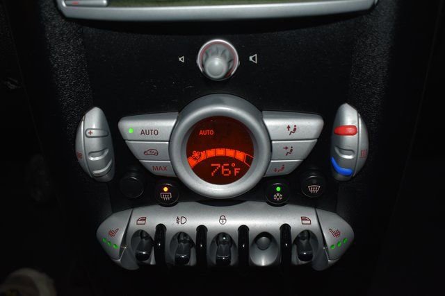 Used 2010 MINI Cooper Clubman Hardtop w/ Premium Pkg image 22