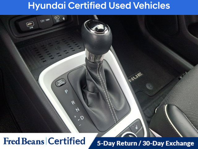 Used 2023 Hyundai Venue Limited FWD image 24
