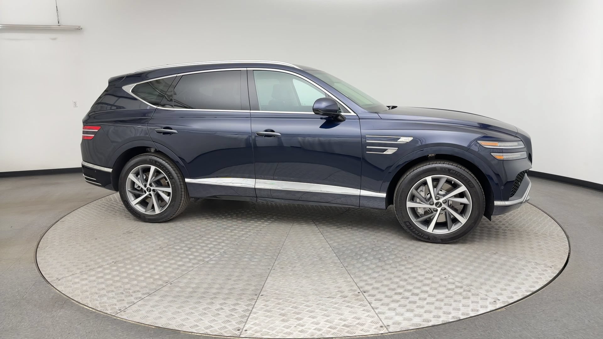 Certified 2026 Genesis GV80 3.5T Advanced AWD/4WD image 9