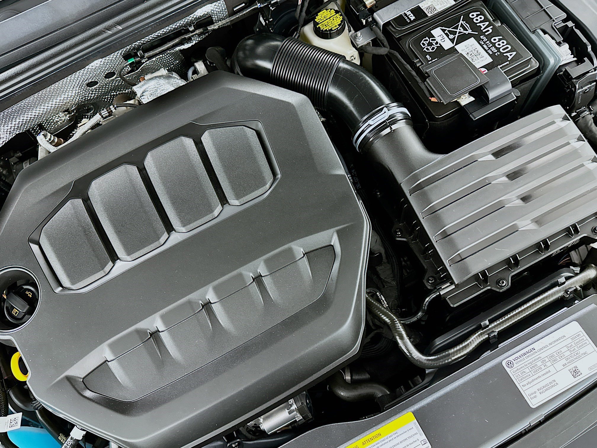 Used 2024 Volkswagen Golf R w/ MDO Package image 31