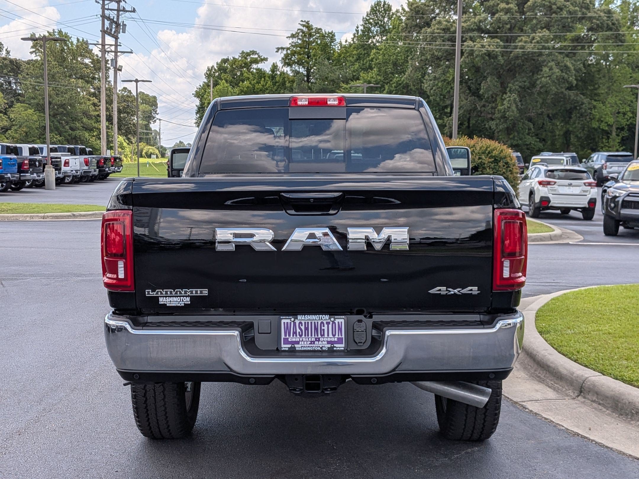 New 2026 RAM 2500 Laramie AWD/4WD image 6