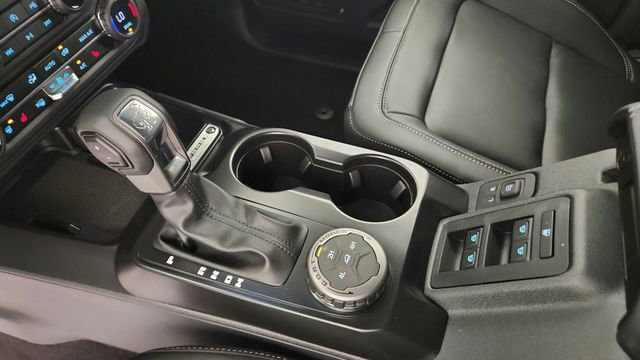 New 2025 Ford Bronco Outer Banks image 14