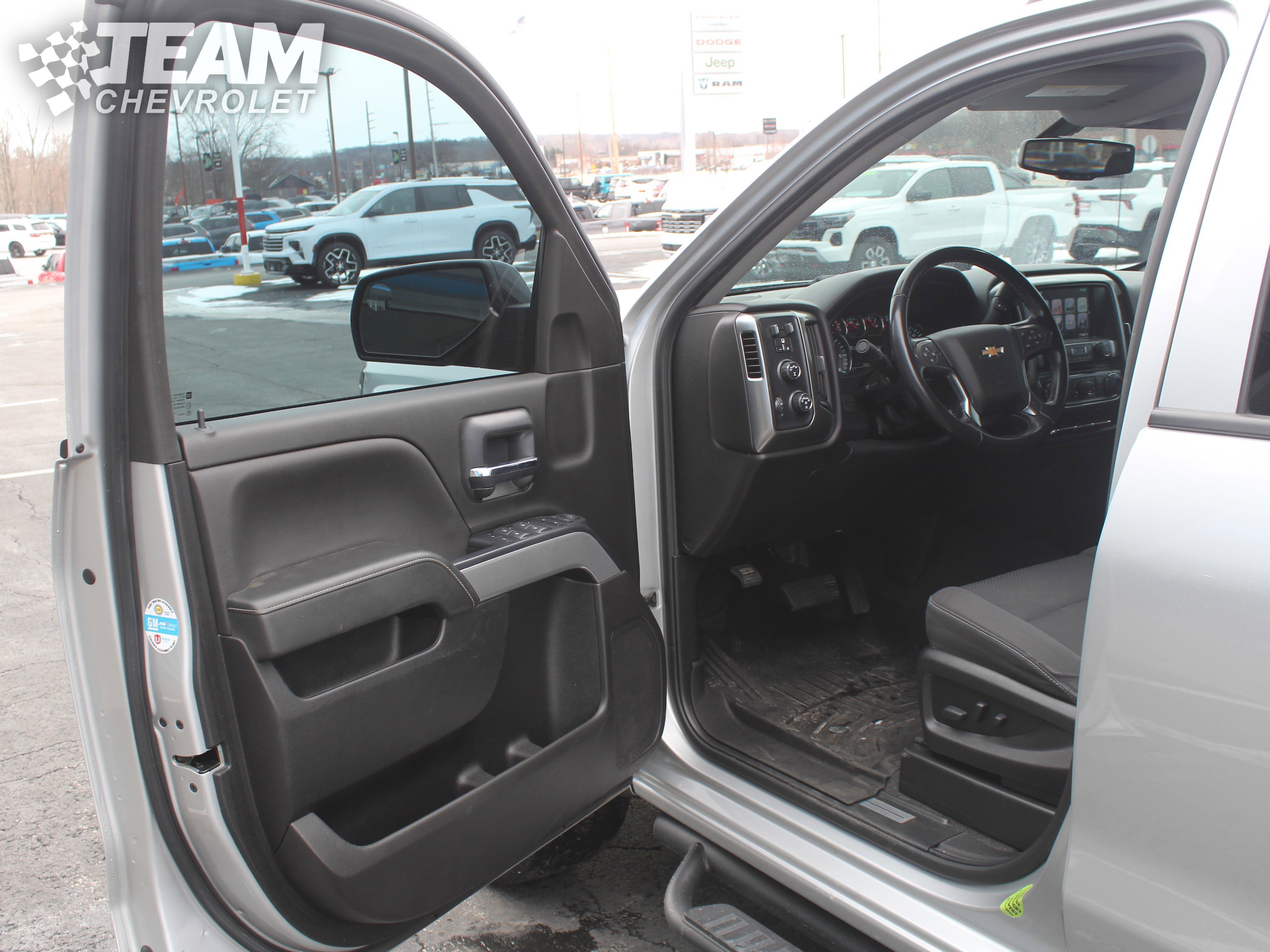 Used 2019 Chevrolet Silverado 1500 LT w/ All Star Edition image 10