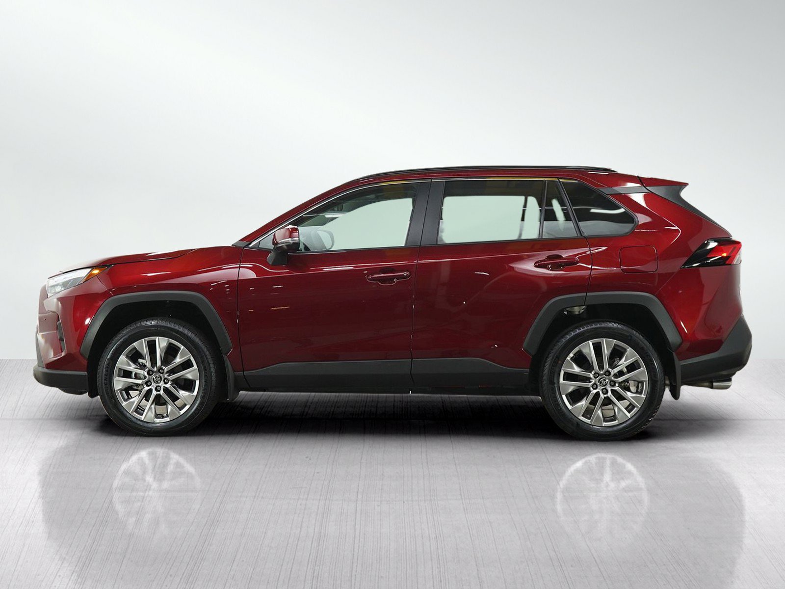 Used 2025 Toyota RAV4 XLE Premium w/ Weather Package AWD/4WD image 2