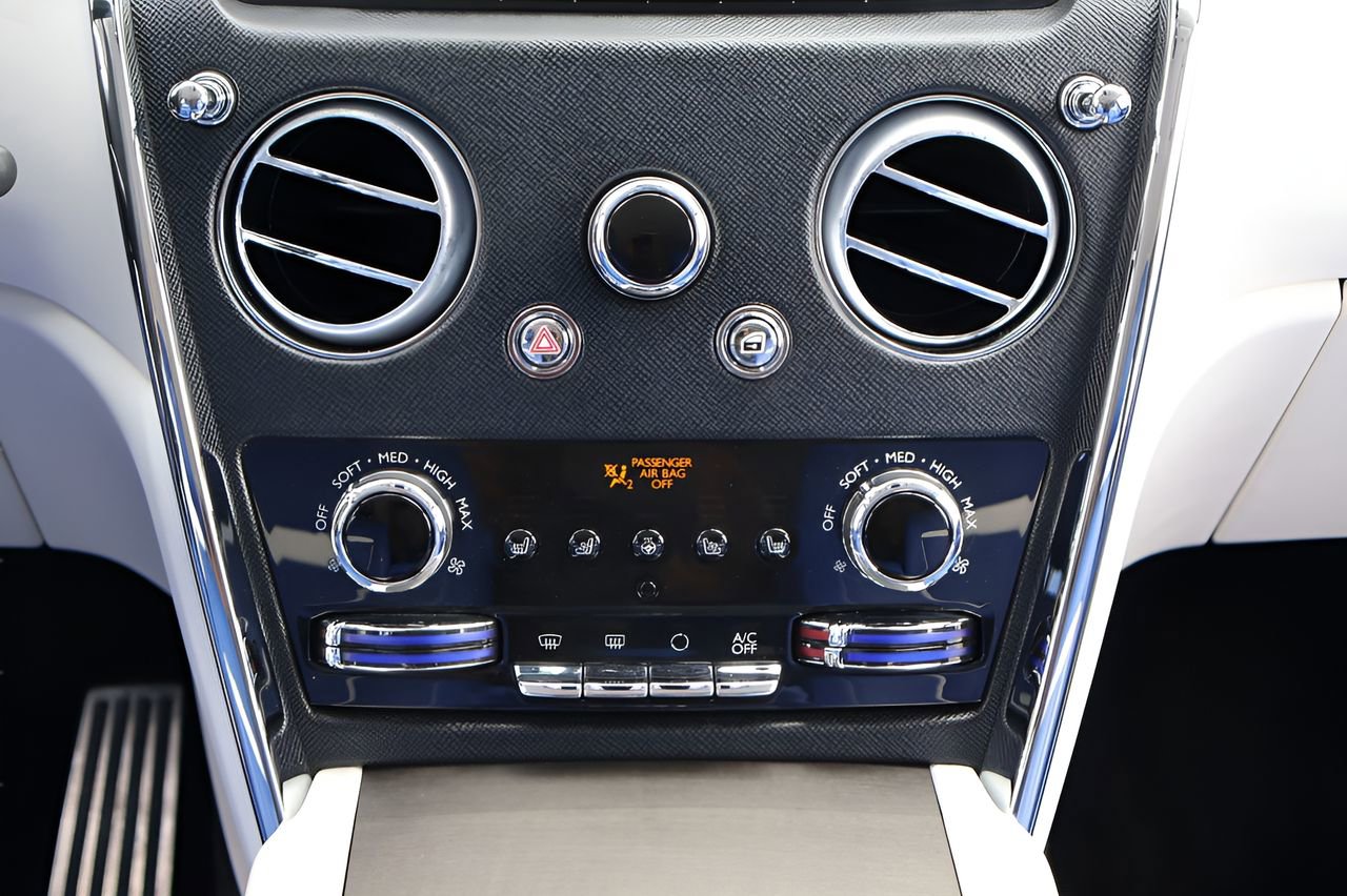 Certified 2023 Rolls-Royce Cullinan image 21