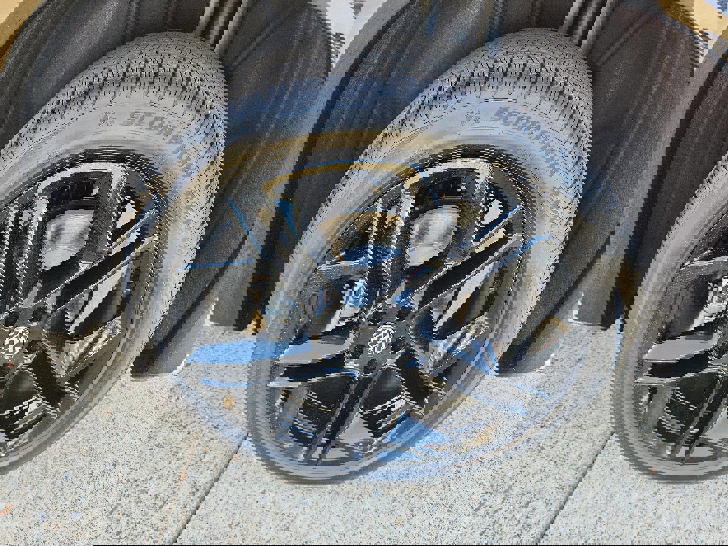 New 2026 Volkswagen Tiguan SE R-Line image 10