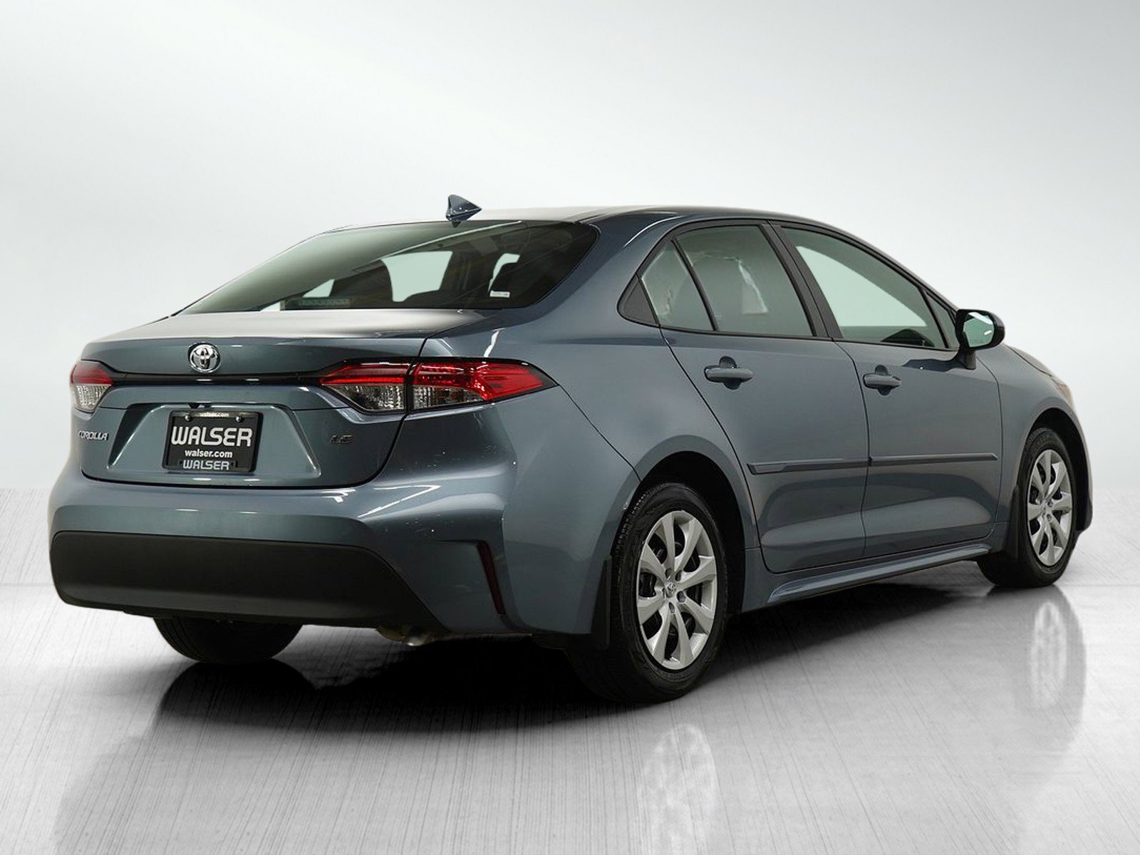 Used 2024 Toyota Corolla LE image 5