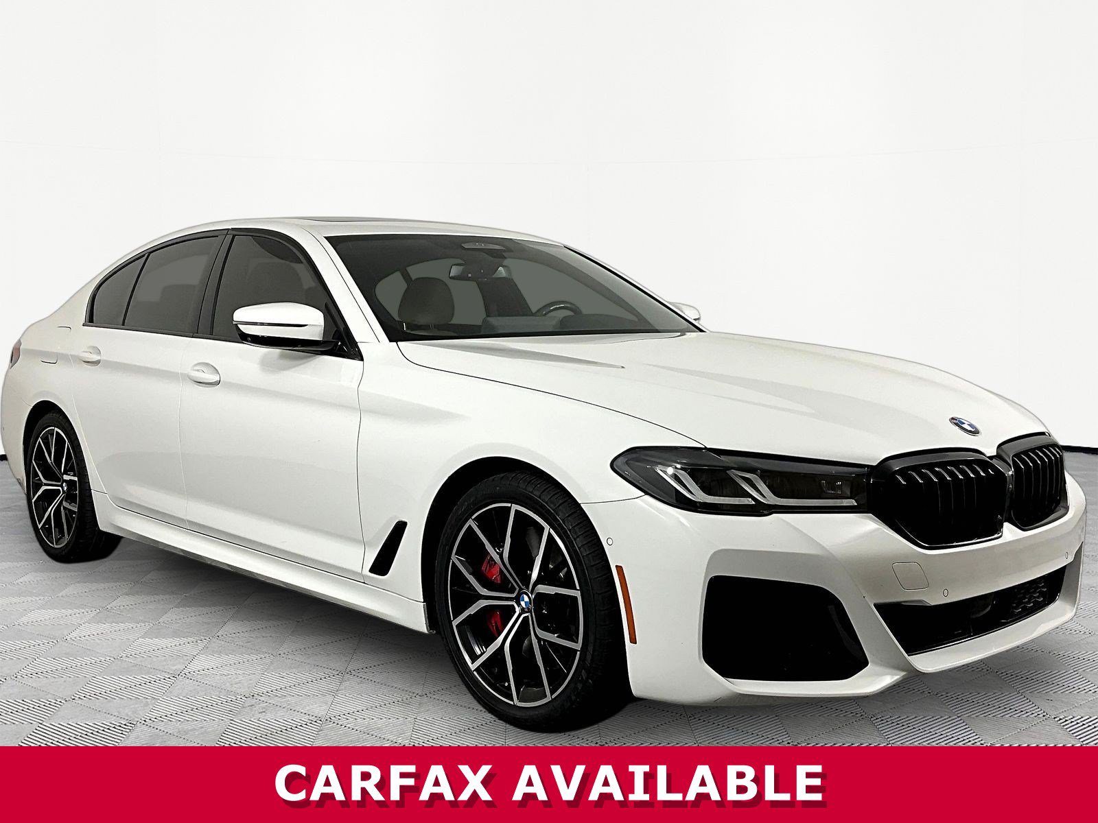 Used 2021 BMW 540i xDrive w/ M Sport Package AWD/4WD image 3