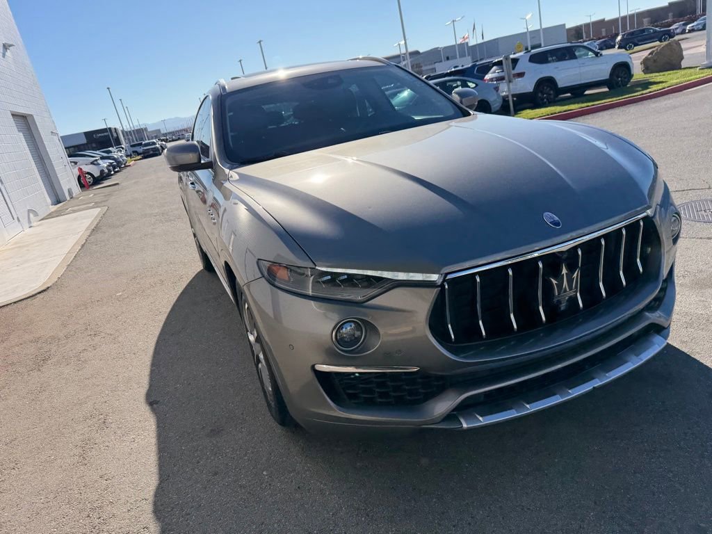 Used 2020 Maserati Levante GranLusso image 8