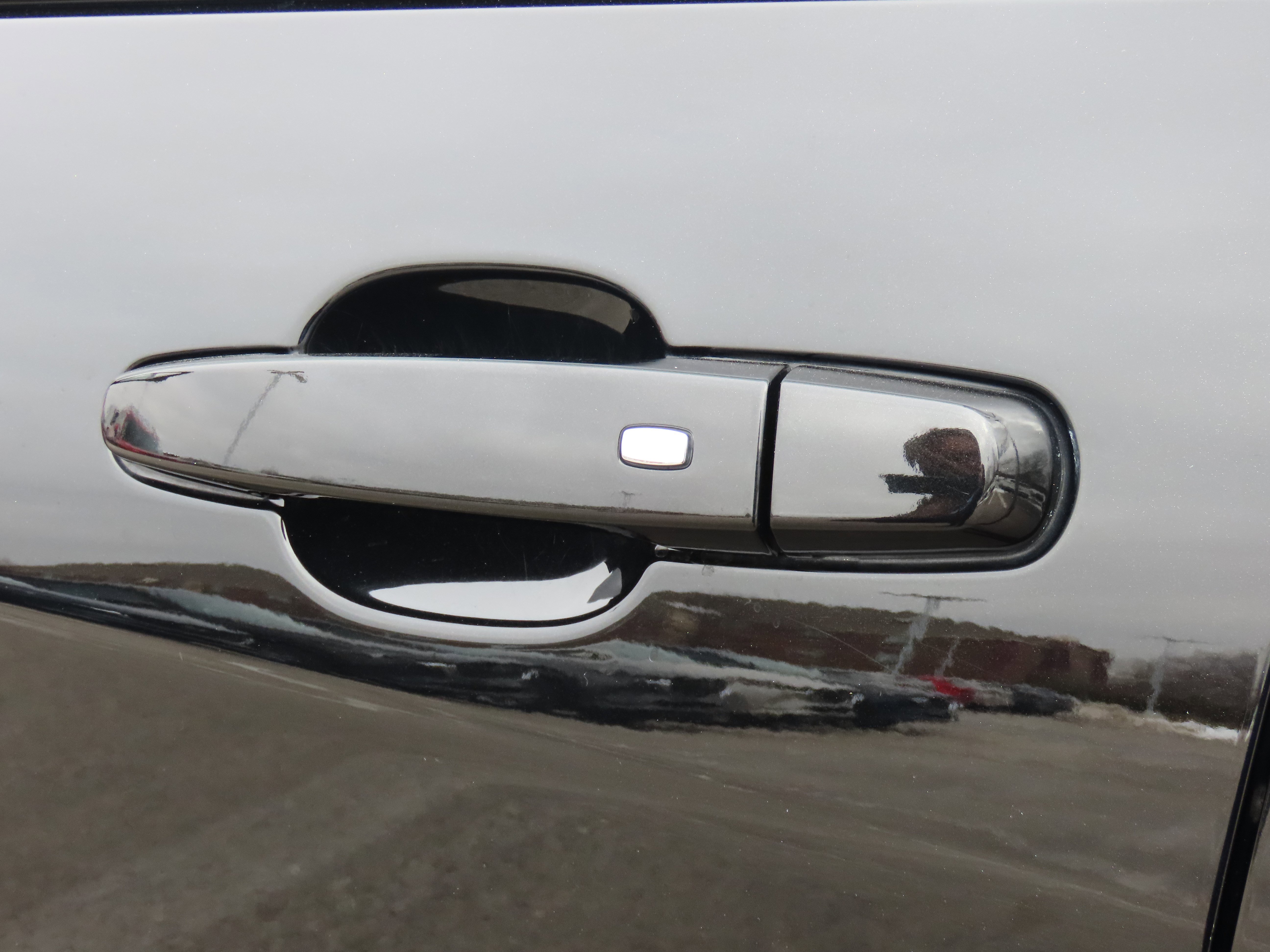 Used 2023 Chevrolet Equinox RS w/ LPO, Floor Liner Package image 22