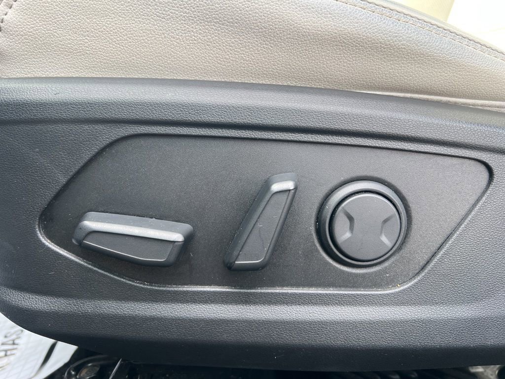 Used 2024 Hyundai Tucson Limited image 11