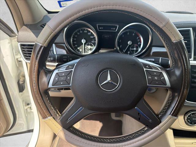 Used 2015 Mercedes-Benz GL 450 4MATIC w/ Appearance Package image 12