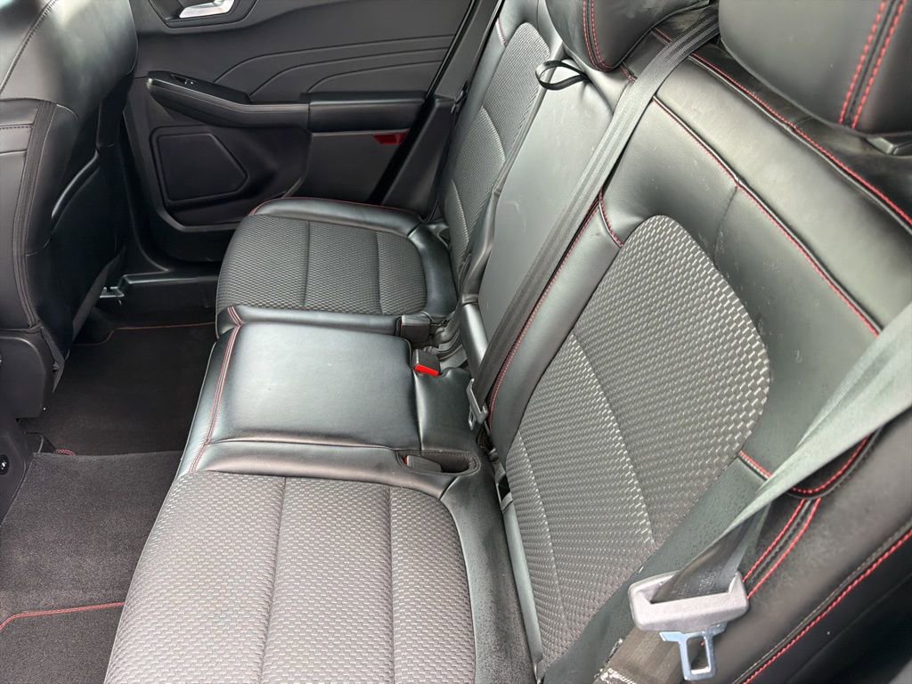 Used 2023 Ford Escape ST-Line w/ Tech Pack #1 image 11