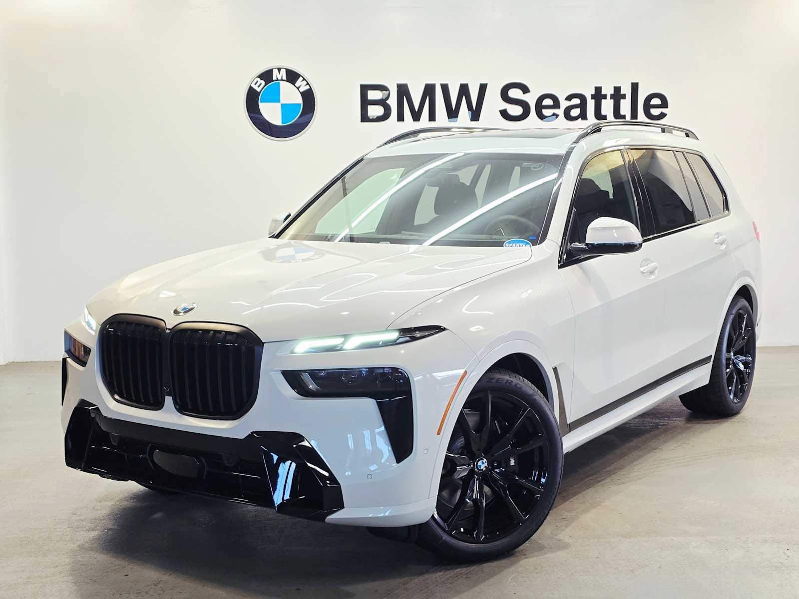 New 2026 BMW X7 xDrive40i w/ Executive Package