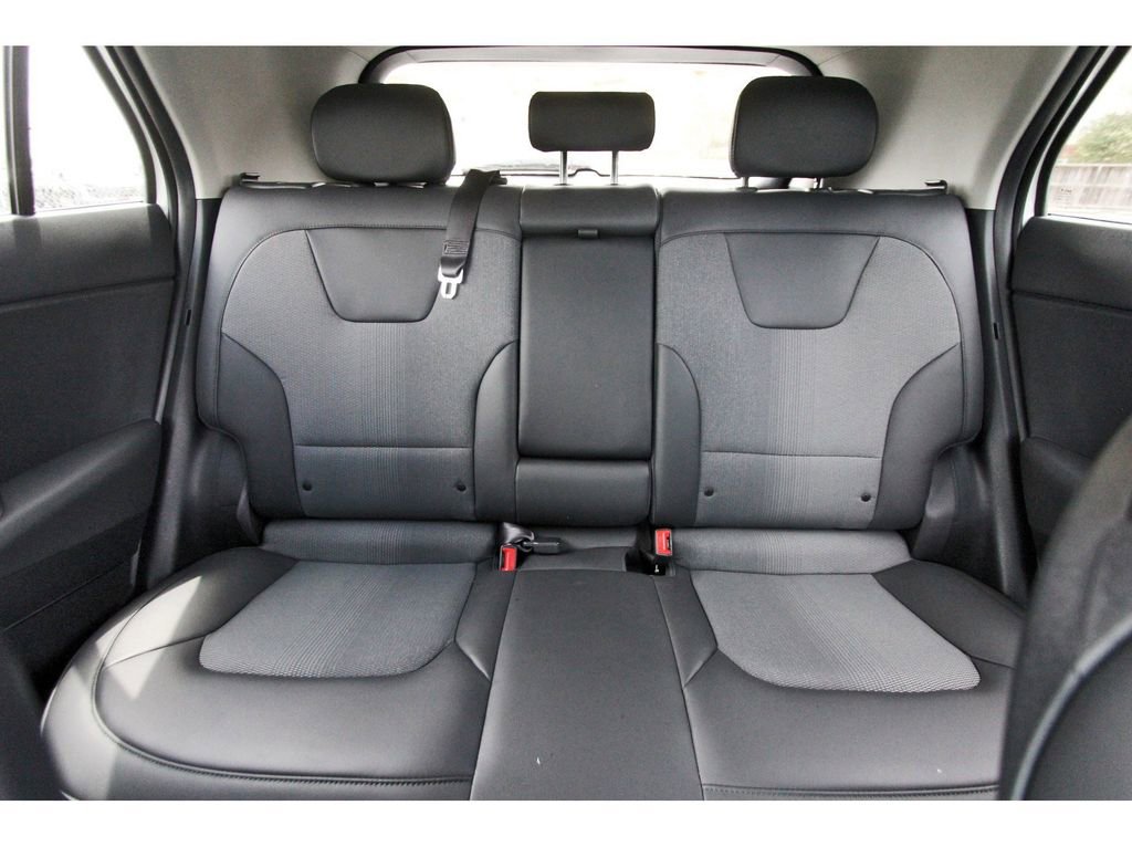 Used 2024 Kia Niro Wind image 16