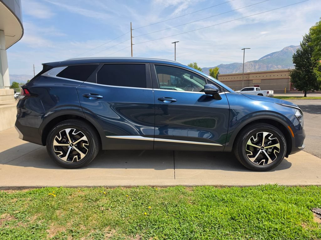 Certified 2023 Kia Sportage EX AWD/4WD image 5