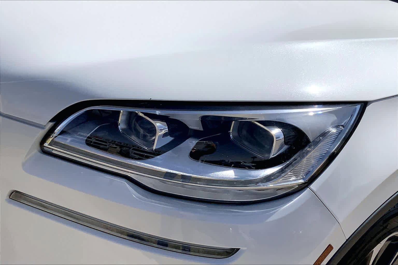 Used 2023 Lincoln Aviator Reserve w/ Equipment Group 201A image 28