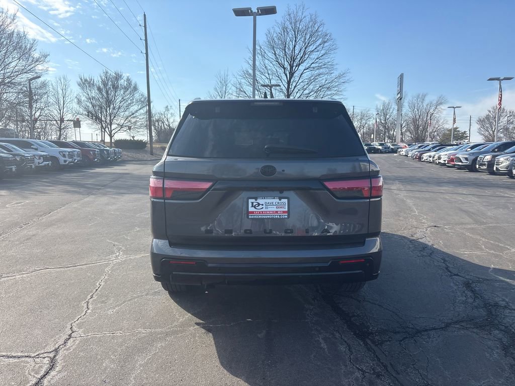 Used 2024 Toyota Sequoia Platinum image 7