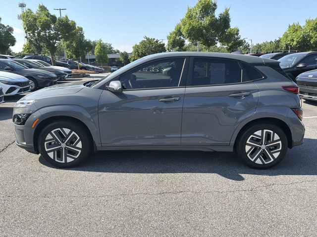 Used 2023 Hyundai Kona SE FWD image 4
