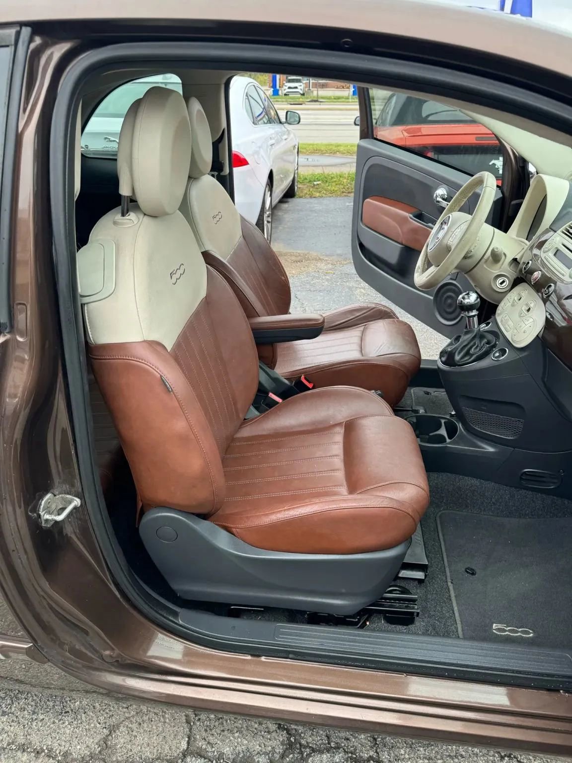 Used 2012 FIAT 500 Lounge w/ Luxury Leather Pkg image 18