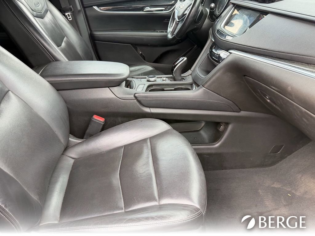 Used 2022 Cadillac XT5 Premium Luxury image 14