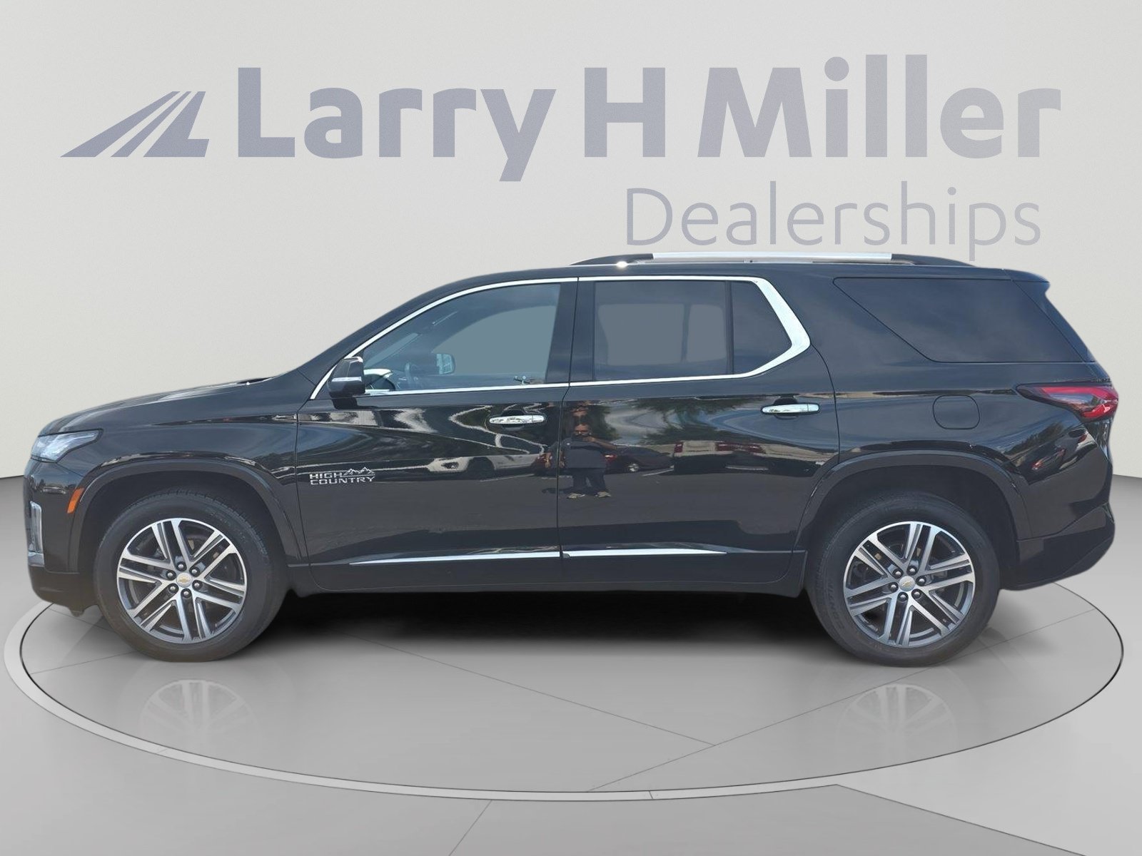 Used 2023 Chevrolet Traverse High Country AWD/4WD image 5