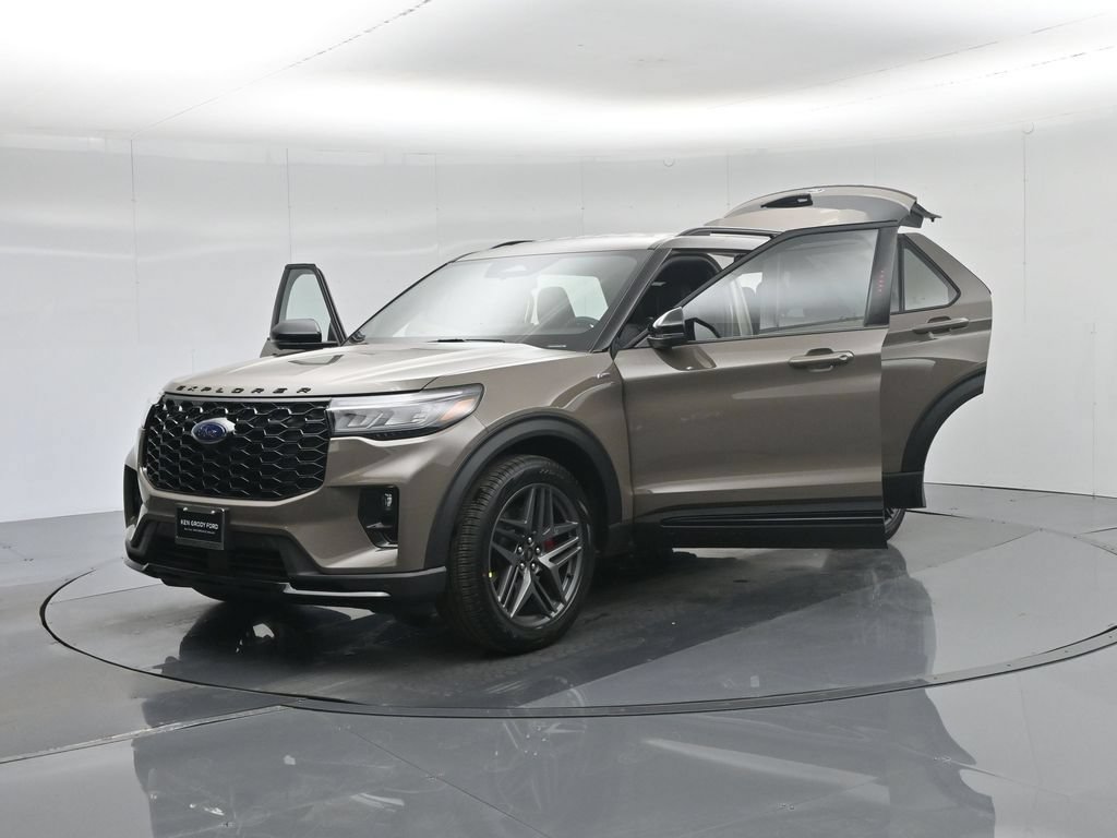 New 2026 Ford Explorer ST-Line w/ ST-Line Street Pack RWD image 31