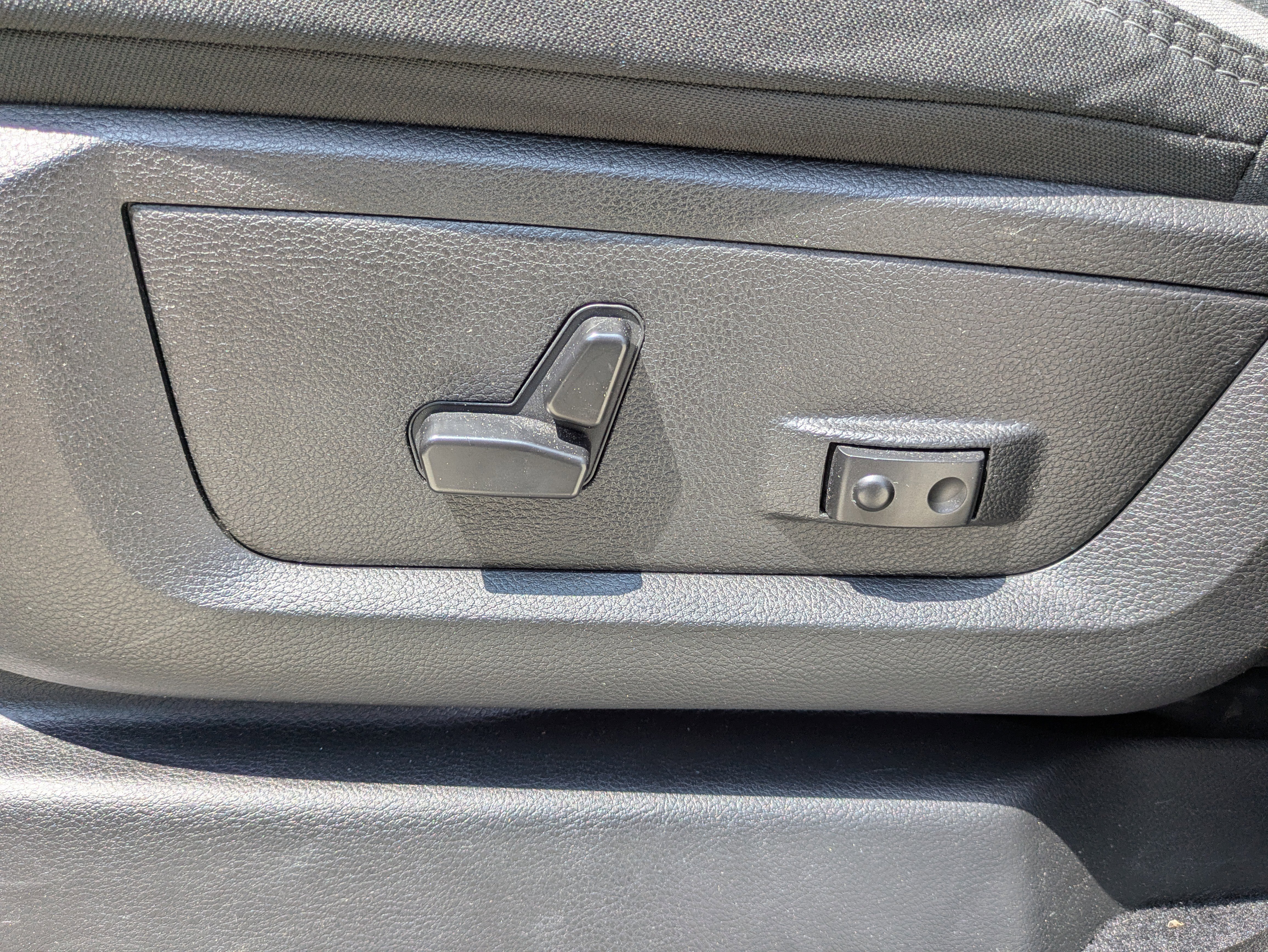 Used 2024 RAM 2500 Big Horn w/ Bed Utility Group AWD/4WD image 9