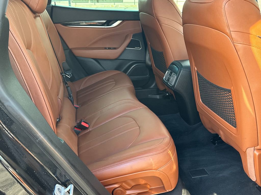 Used 2021 Maserati Levante GranSport image 17