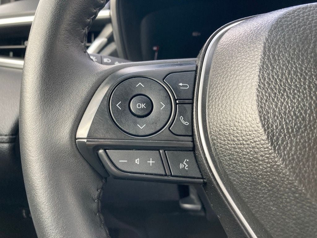 Certified 2026 Toyota Corolla Cross LE FWD image 14