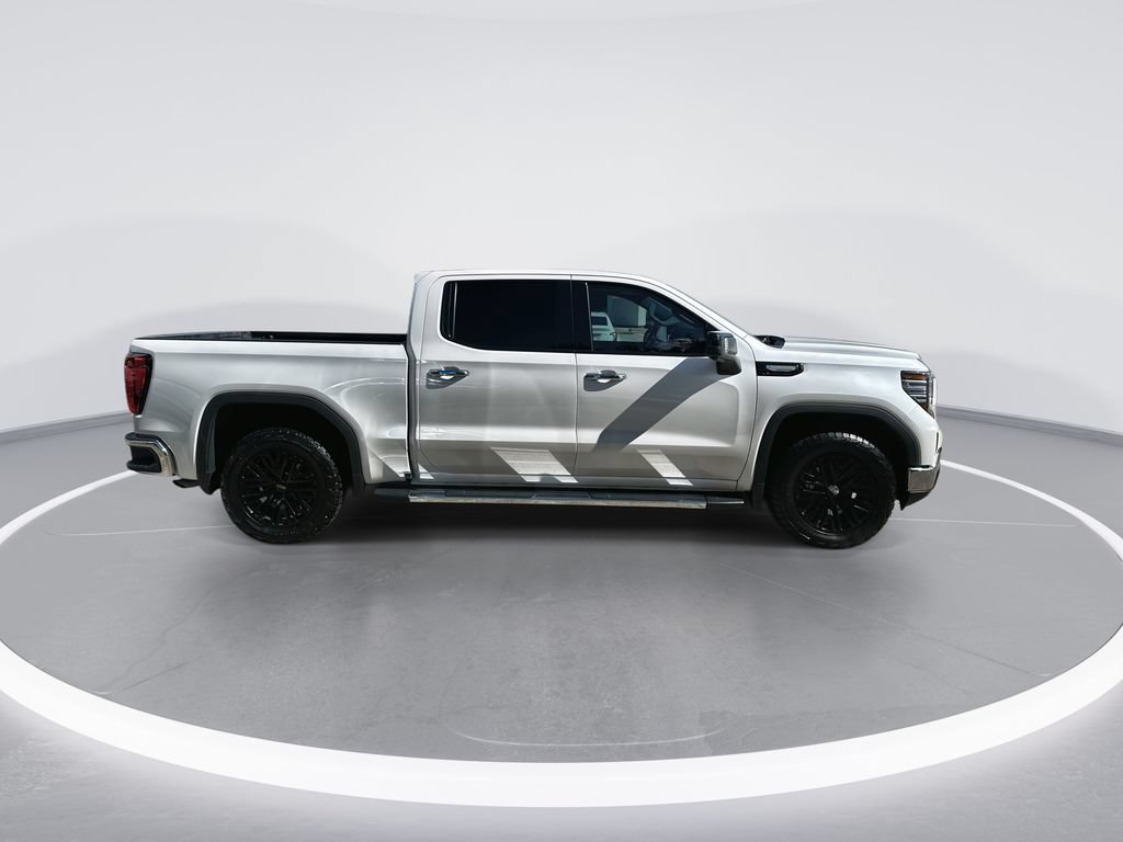 Used 2024 GMC Sierra 1500 SLT AWD/4WD image 9