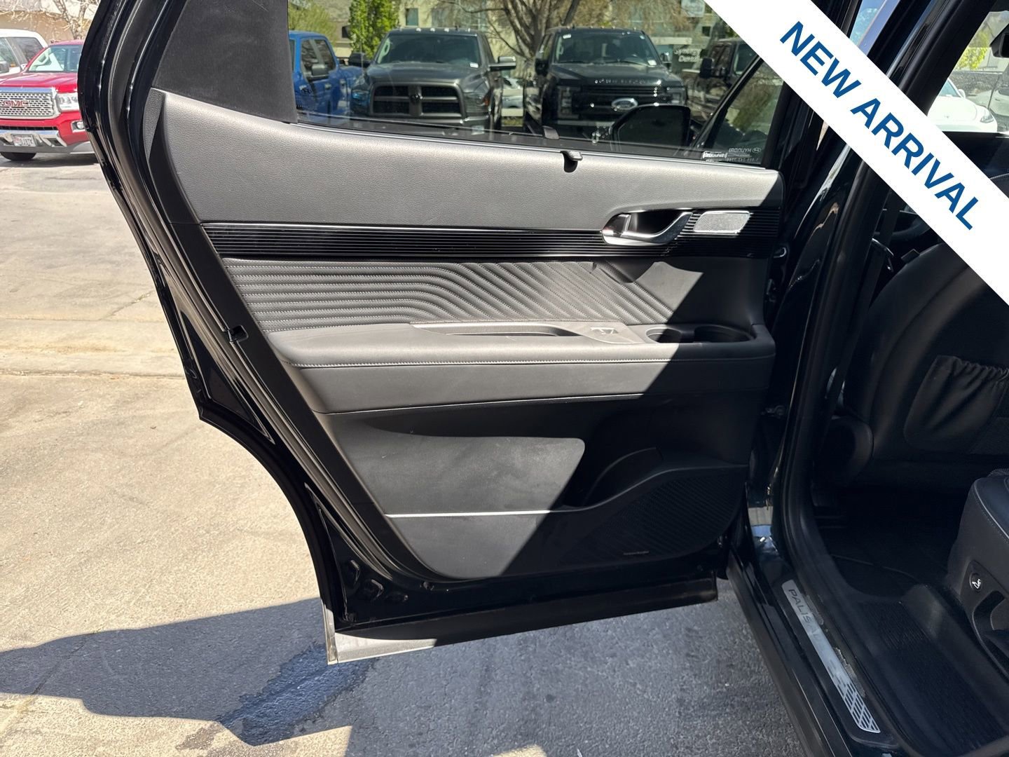 Used 2024 Hyundai Palisade Calligraphy image 16