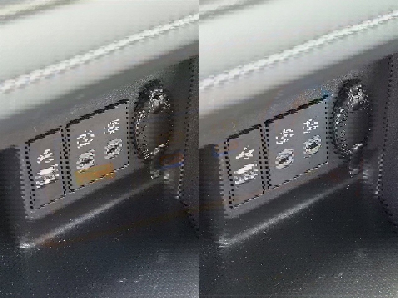 Used 2023 Toyota Highlander LE image 29