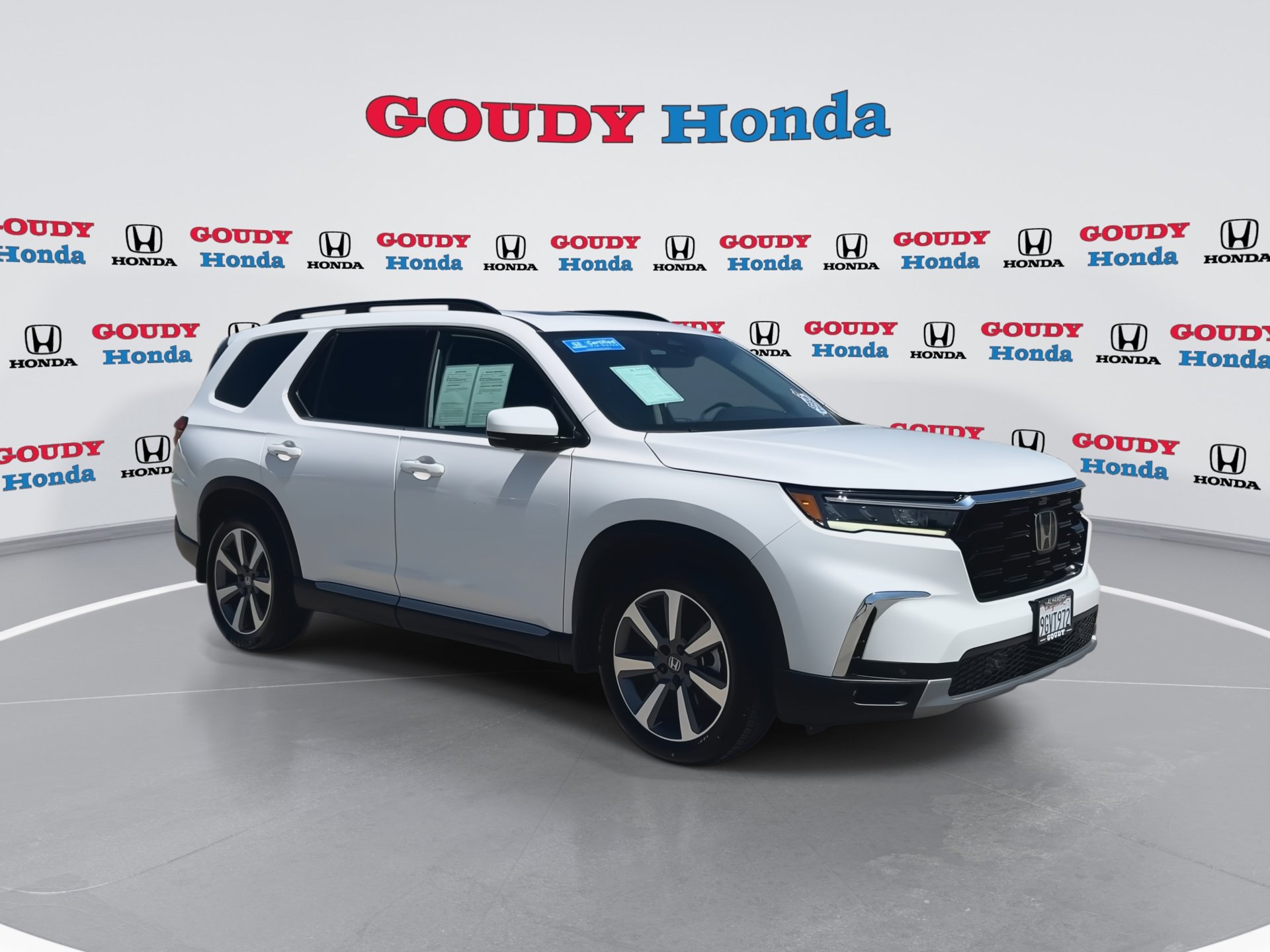 Certified 2023 Honda Pilot Elite image 2